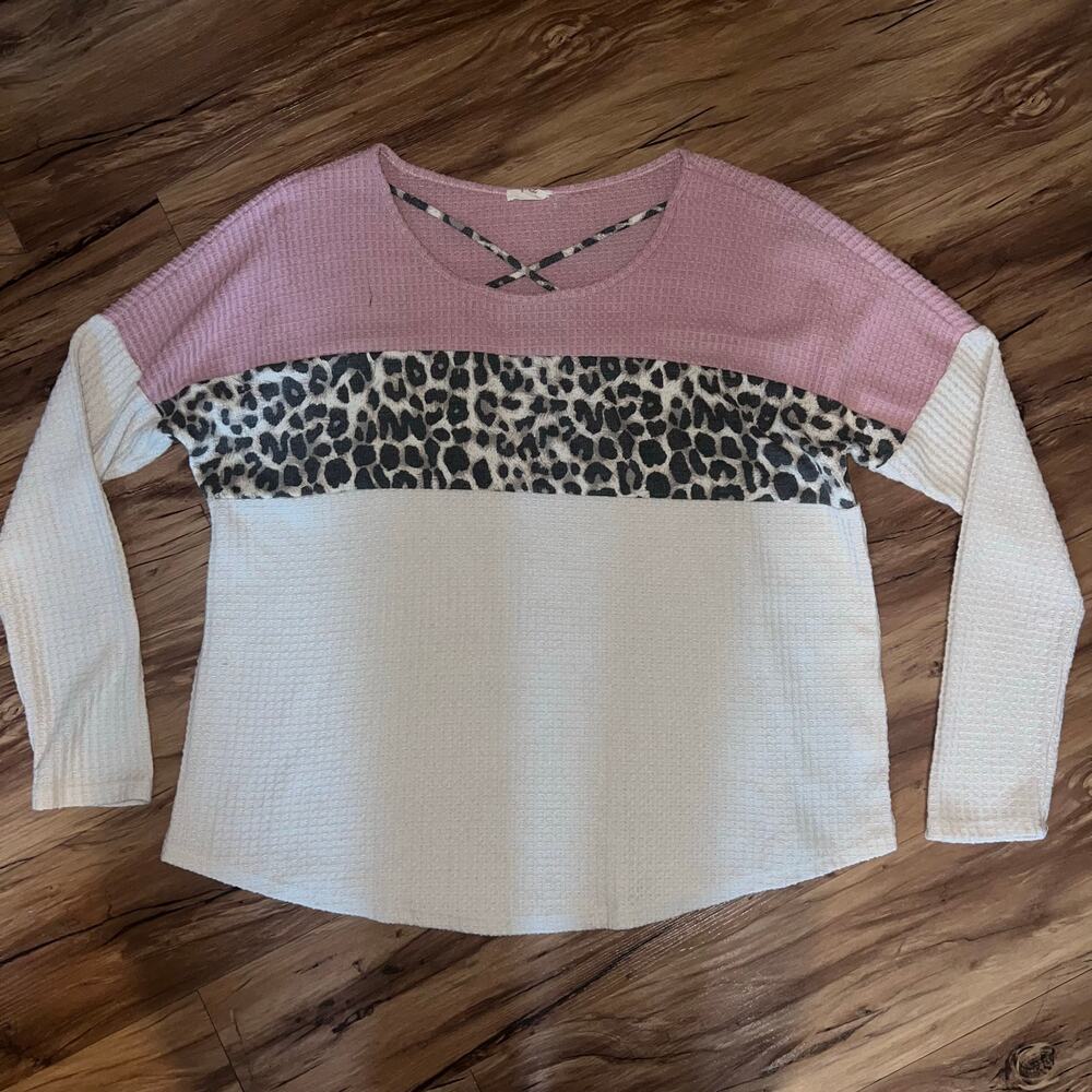 5/$25 Pink White Cheetah Print Waffle Knit Long Sleeve Sweater Size Large